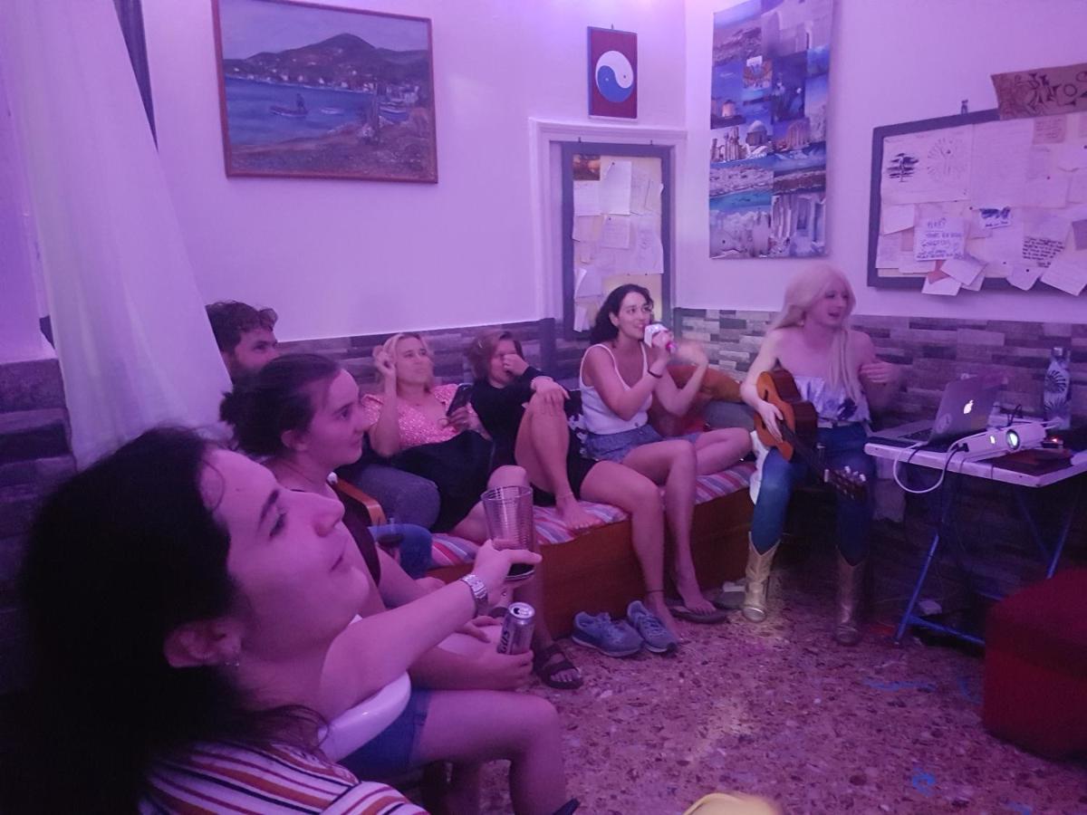 Pagration Youth Hostel Ateny Zewnętrze zdjęcie