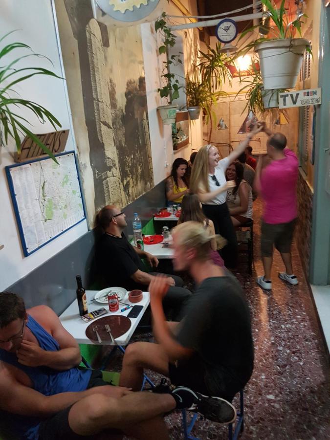 Pagration Youth Hostel Ateny Zewnętrze zdjęcie